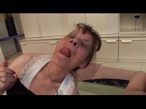 ❤️ To bestemødre og en bestefar har en trekant ❤️ Hjemmelaget porno ved no.pornosexphoto.ru ️❤